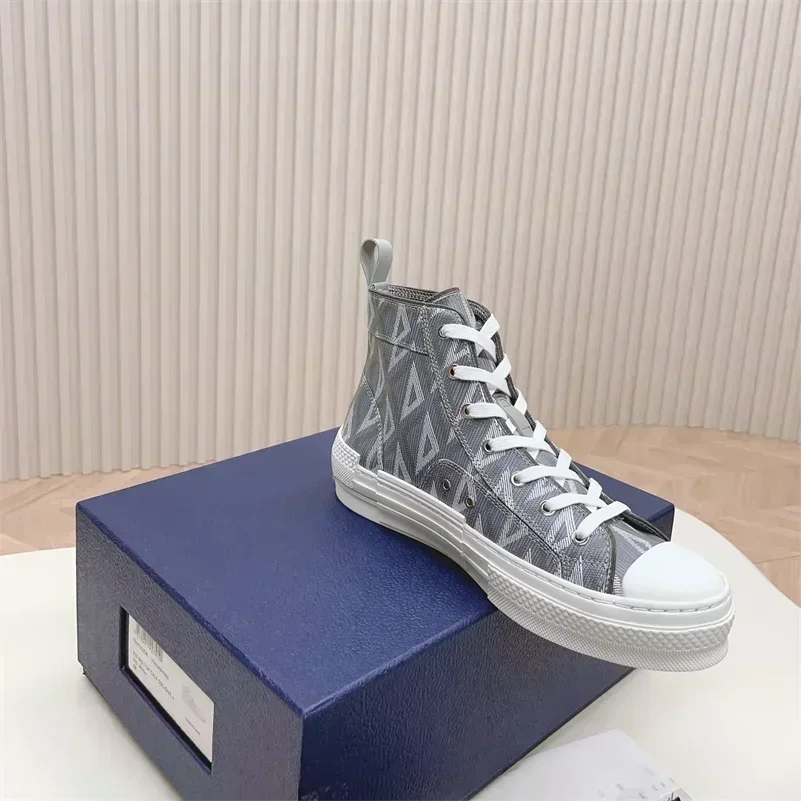 Unisex Canvas Sneakers